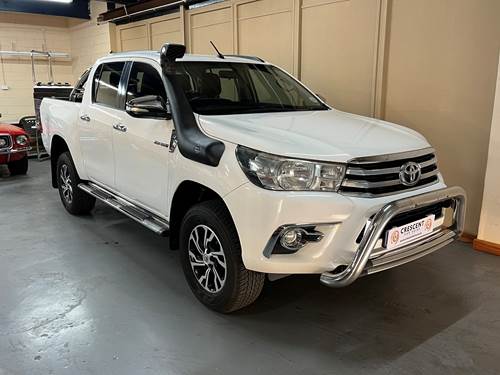 Toyota Hilux 2.8 GD-6 Raider Raised Body Double Cab Auto 4x4  