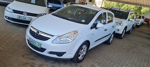 Opel Corsa 1.4 Enjoy 5 Door (66 kW)