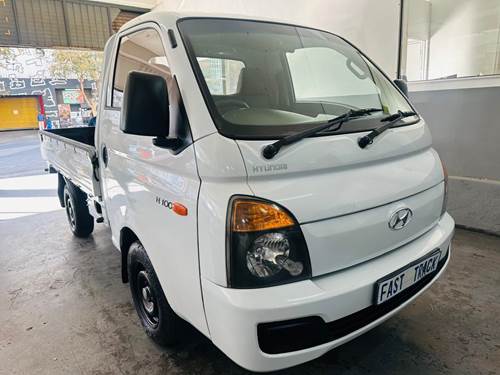 Hyundai H100 2.6 D Chassis Cab