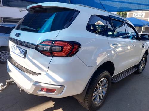 Ford Everest 2.2 XLT Auto