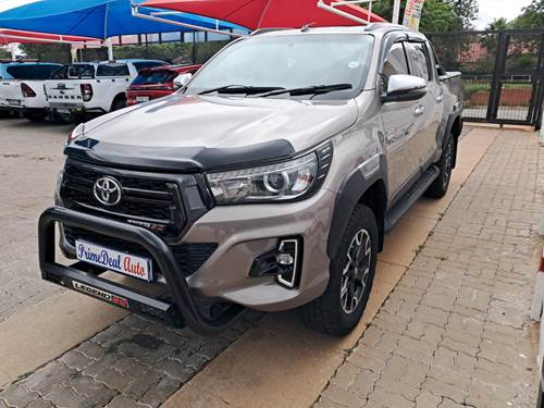 Toyota Hilux 2.8 GD-6 Raider Raised Body Double Cab Auto 4x4  