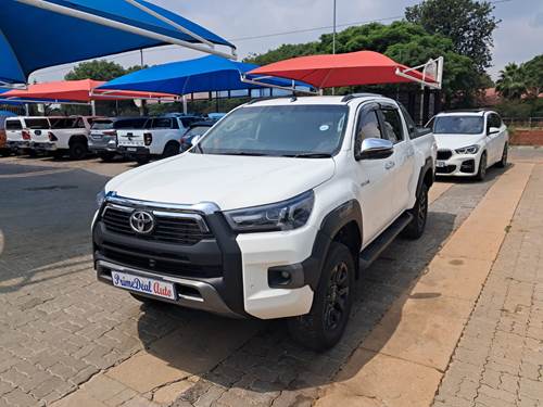 Toyota Hilux 2.8 GD-6 Raider Double Cab Auto 4x4