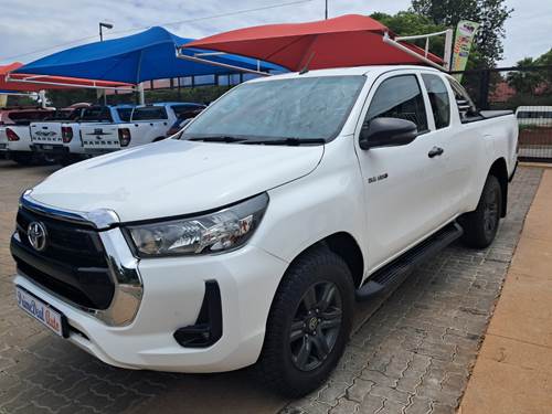 Toyota Hilux 2.4 GD-6 RB Raider Extra Cab Auto