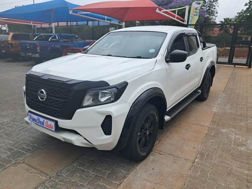 Nissan Navara 2.5 DDTi LE