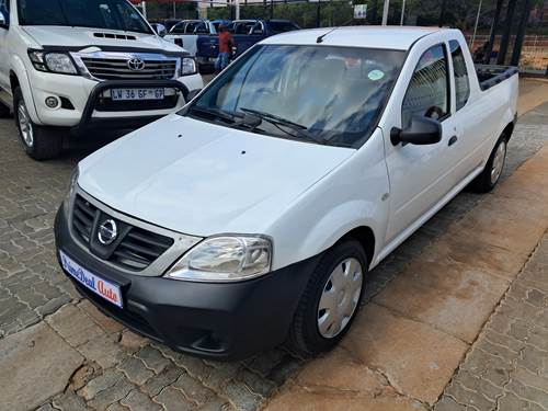 Nissan NP200 1.6 (8V)