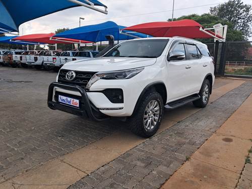 Toyota Fortuner IV 2.4 GD-6 4x4 Auto