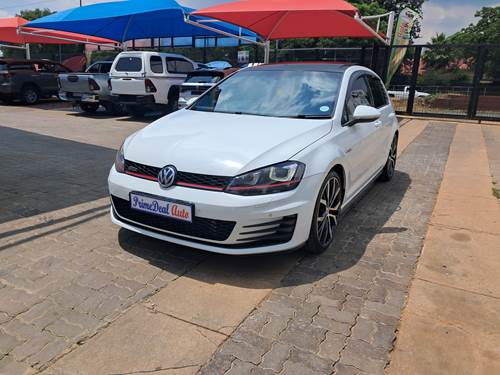 Volkswagen (VW) Golf 7 GTi 2.0 TSi DSG