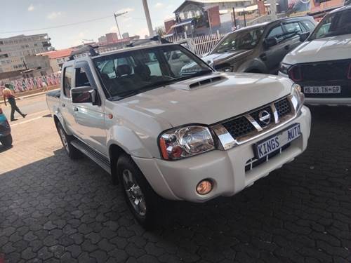 Nissan Hardbody NP300 2.5 TDi Rogue Double Cab