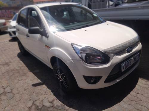 Ford Figo 1.4i Ambiente 5-Door Hatch Back