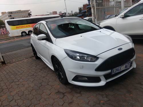 Ford Focus 2.0 Ecoboost ST1