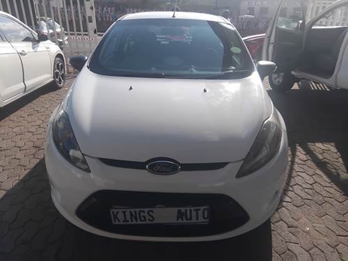 Ford Fiesta 1.4i Trend 5 Door