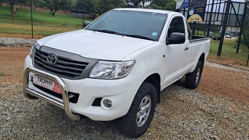 Toyota Hilux ( II) 2.5 D-4D SRX 4X4 Single Cab