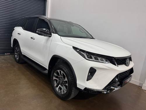 Toyota Fortuner VI 2.8GD-6 VX Auto 