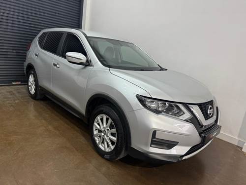 Nissan X-Trail VII 2.0 Visia 4x2