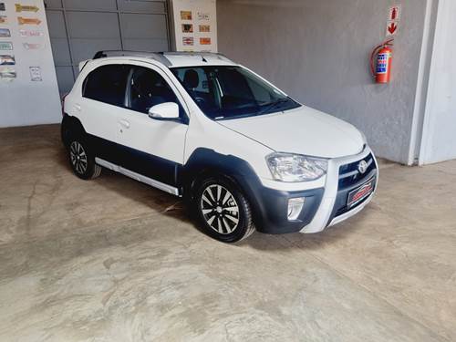 Toyota Etios Cross 1.5 Xs Hatch