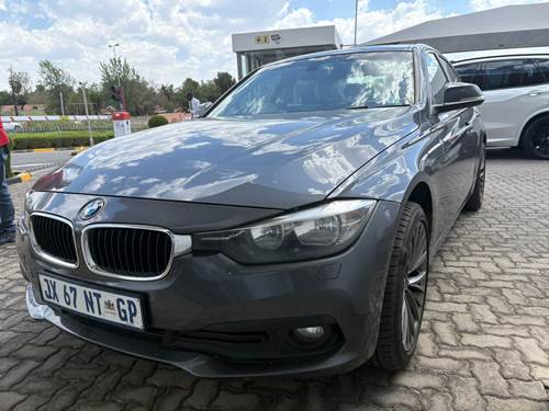 BMW 320d (F30) Auto