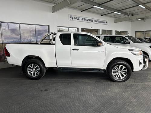 Toyota Hilux 2.4 GD-6 RB SRX Extra Cab Auto