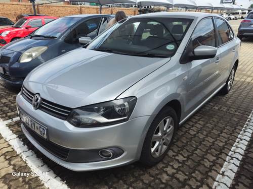 Volkswagen (VW) Polo Sedan 1.6 Comfortline Tiptronic