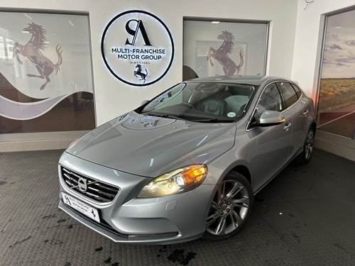 Volvo V40 Cross Country T5 Excel Geartronic