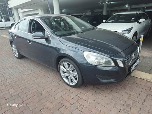 Volvo S60 2.0T (149 kW) Powershift