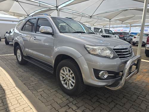 Toyota Fortuner III 2.5 D-4D VNT Raised Body Auto