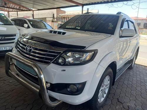 Toyota Fortuner III 3.0 D-4D 4x4