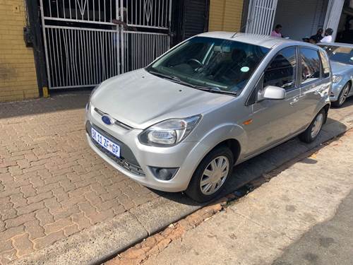 Ford Figo 1.4i Ambiente 5-Door Hatch Back