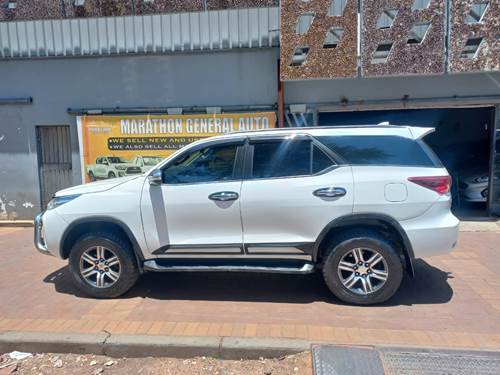 Toyota Fortuner IV 2.4 GD-6 Raised Body