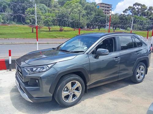 Toyota Rav4 2.0 VX CVT AWD 21