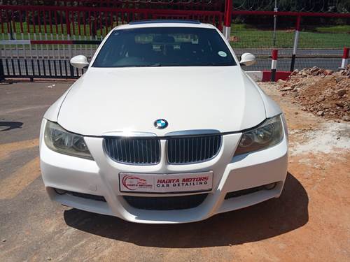 BMW 320i (E90) Dynamic