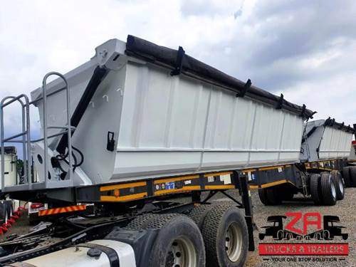 CIMC 40 Cube Side Tipper