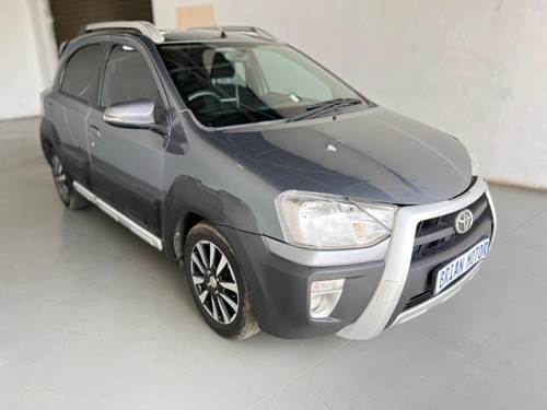 Toyota Etios Cross 1.5 Xs Hatch