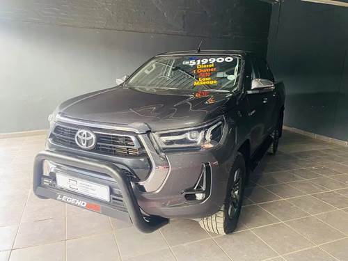 Toyota Hilux 2.8 GD-6 Raider Double Cab Auto 4x4