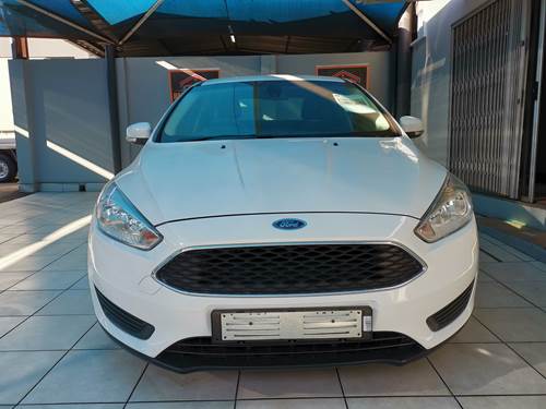 Ford Focus 1.0 EcoBoost Ambiente 5 Door Hatch Auto