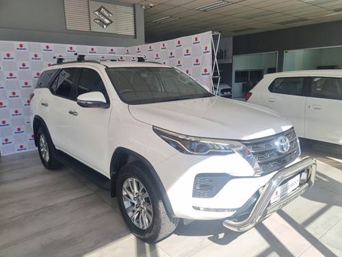 Toyota Fortuner V 2.8 GD-6 Raised Body Auto