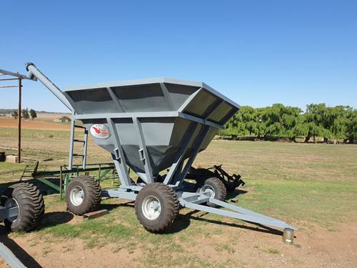 HJ Van Zyl Agri 6 Ton