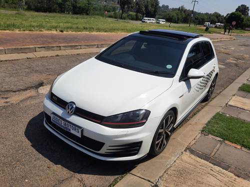 Volkswagen (VW) Golf 7 GTi 2.0 TSi DSG