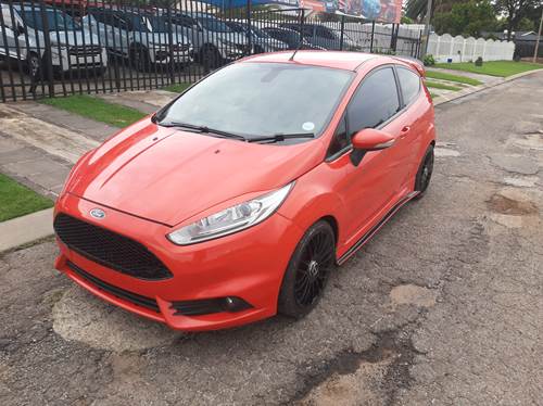 Ford Fiesta ST 1.6 EcoBoost GDTi