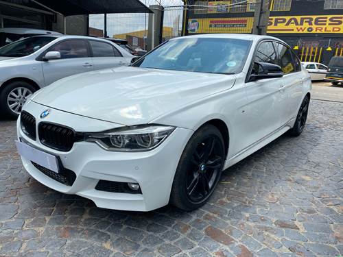 BMW 320i (F30) Auto