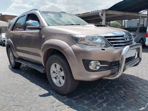 Toyota Fortuner I 3.0 D-4D Raised Body