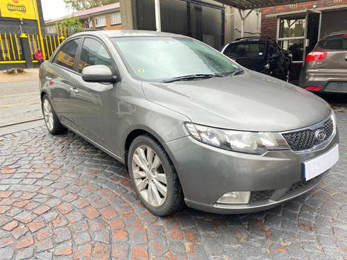 Kia Cerato Koup 2.0 SX Auto