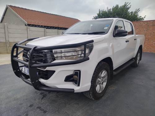 Toyota Hilux 2.4 GD-6 RB SRX Double Cab