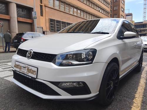 Volkswagen (VW) Polo Sedan 1.4 Comfortline