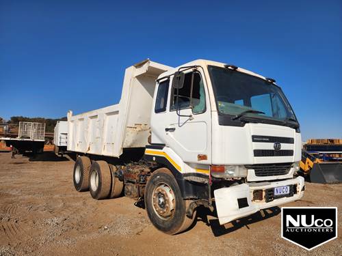 Nissan UD 290 WD - Tipper