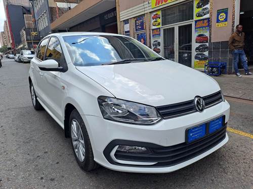 Volkswagen (VW) Polo Vivo 1.6 Hatch Comfortline Tiptronic 5 Door