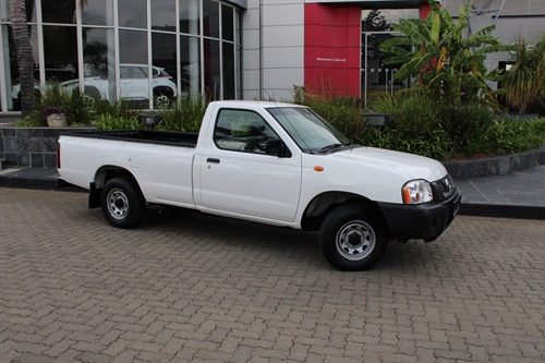 Nissan Hardbody NP300 2.0i LWB Single Cab