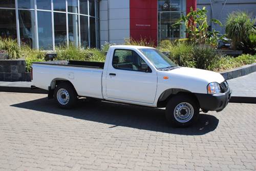 Nissan Hardbody NP300 2.0i LWB Single Cab