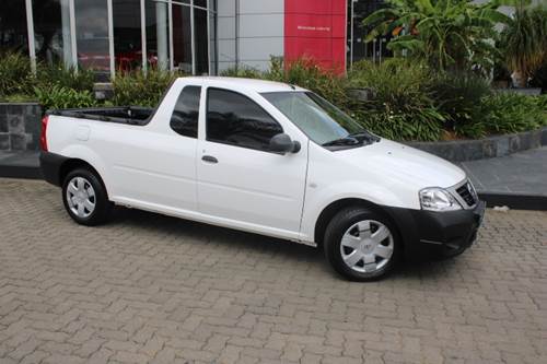 Nissan NP200 1.6i Pack