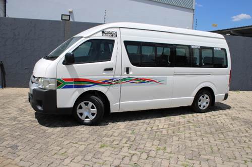 Toyota Quantum HIACE 2.5 D-4D Sesfikile 16 Seat