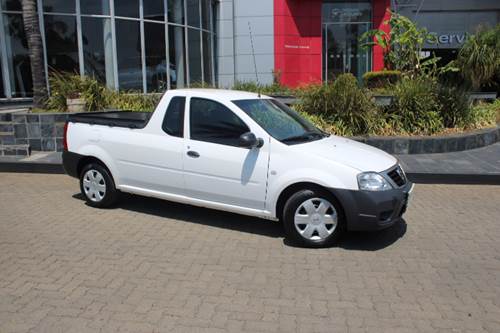 Nissan NP200 1.6i Pack